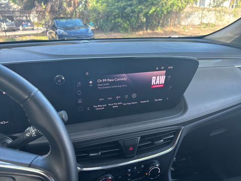 Used 2025 Buick Encore GX Preferred FWD image 21