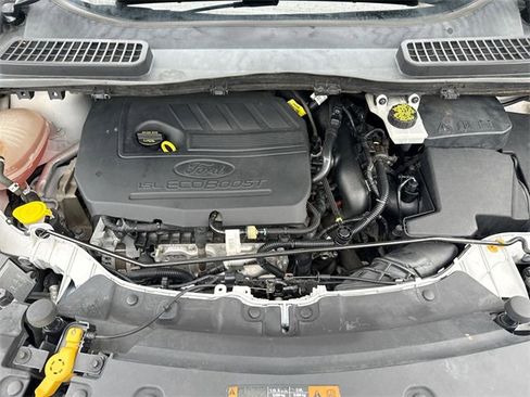 Used 2017 Ford Escape Titanium image 25