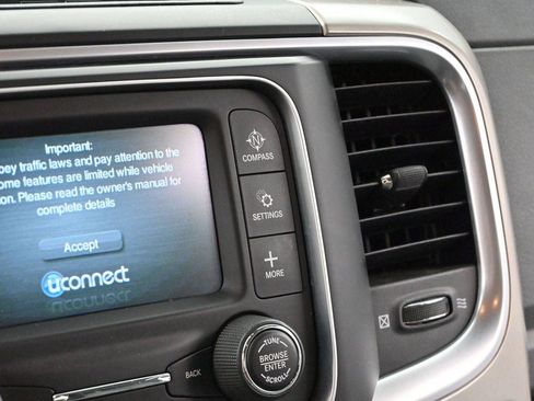 Used 2015 RAM 1500 Classic SLT AWD/4WD image 20