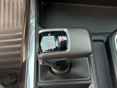 Used 2022 Chevrolet Silverado 1500 LT w/ All Star Edition Plus image 25