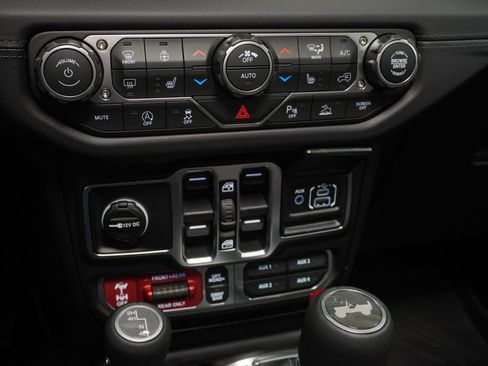 New 2026 Jeep Wrangler Unlimited Rubicon w/ Safety Group AWD/4WD image 25