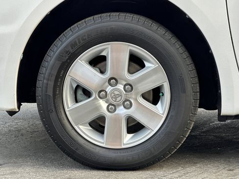 Used 2006 Toyota Sienna LE image 12