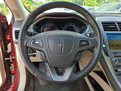 Used 2018 Lincoln MKZ Premiere FWD image 21