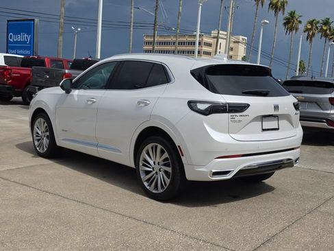 Used 2025 Buick Envision Avenir AWD/4WD image 3