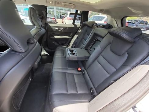 Used 2025 Volvo V60 B5 Cross Country Plus AWD/4WD image 23