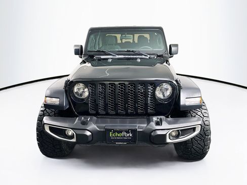 Used 2023 Jeep Gladiator Sport image 2