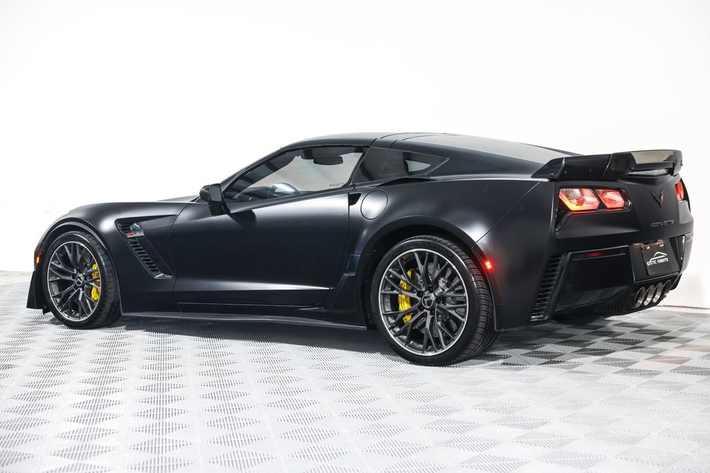 Used 2016 Chevrolet Corvette Z06 w/ 3LZ Preferred Equipment Group RWD image 21