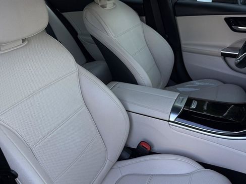 Used 2022 Mercedes-Benz C 300 4MATIC Sedan image 45