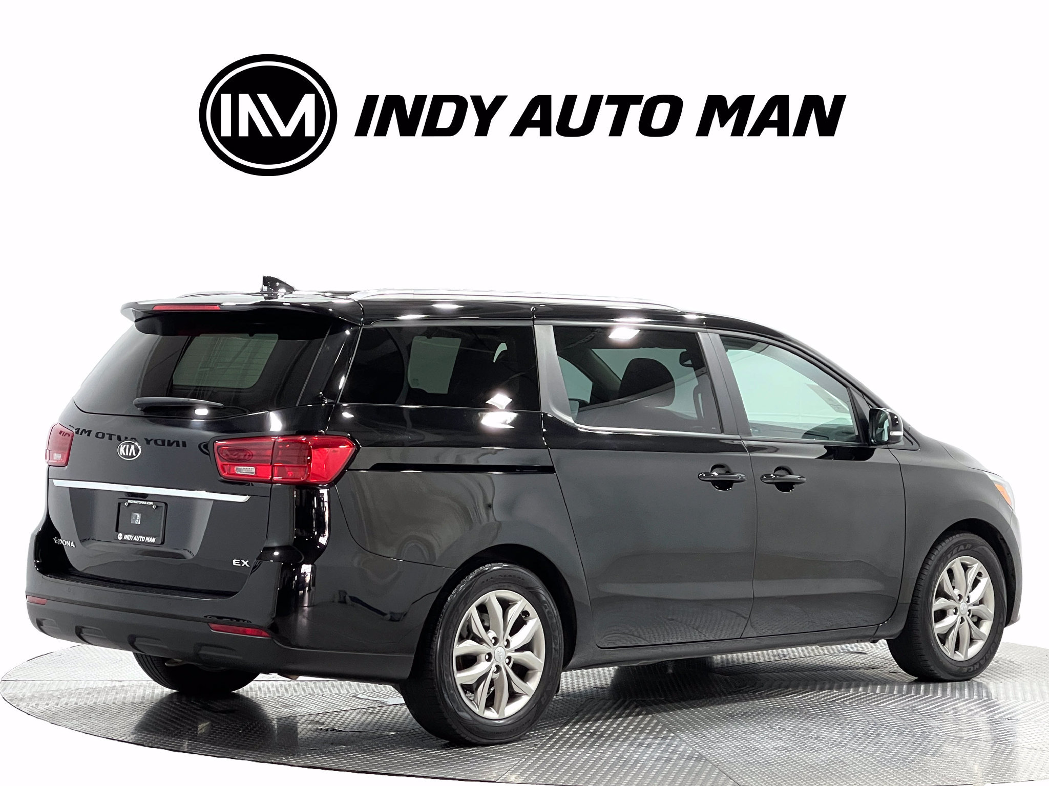 Used 2020 Kia Sedona EX FWD image 4
