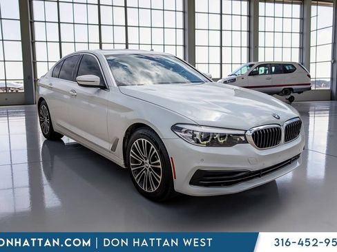 Used 2020 BMW 530i w/ Convenience Package RWD image 37