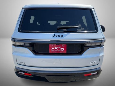 New 2026 Jeep Grand Wagoneer Limited AWD/4WD image 10