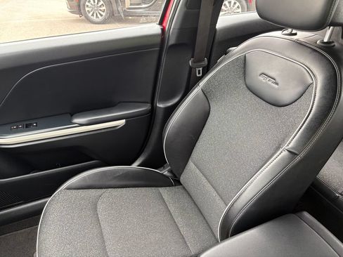 Used 2025 Kia K4 GT-Line FWD image 24