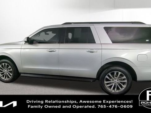 Used 2019 Ford Expedition Max XLT AWD/4WD image 6