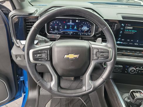 Used 2022 Chevrolet Silverado 1500 LTZ w/ LTZ Premium Package AWD/4WD image 22