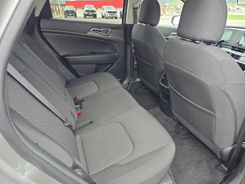 Used 2025 Kia Sportage LX AWD/4WD image 22