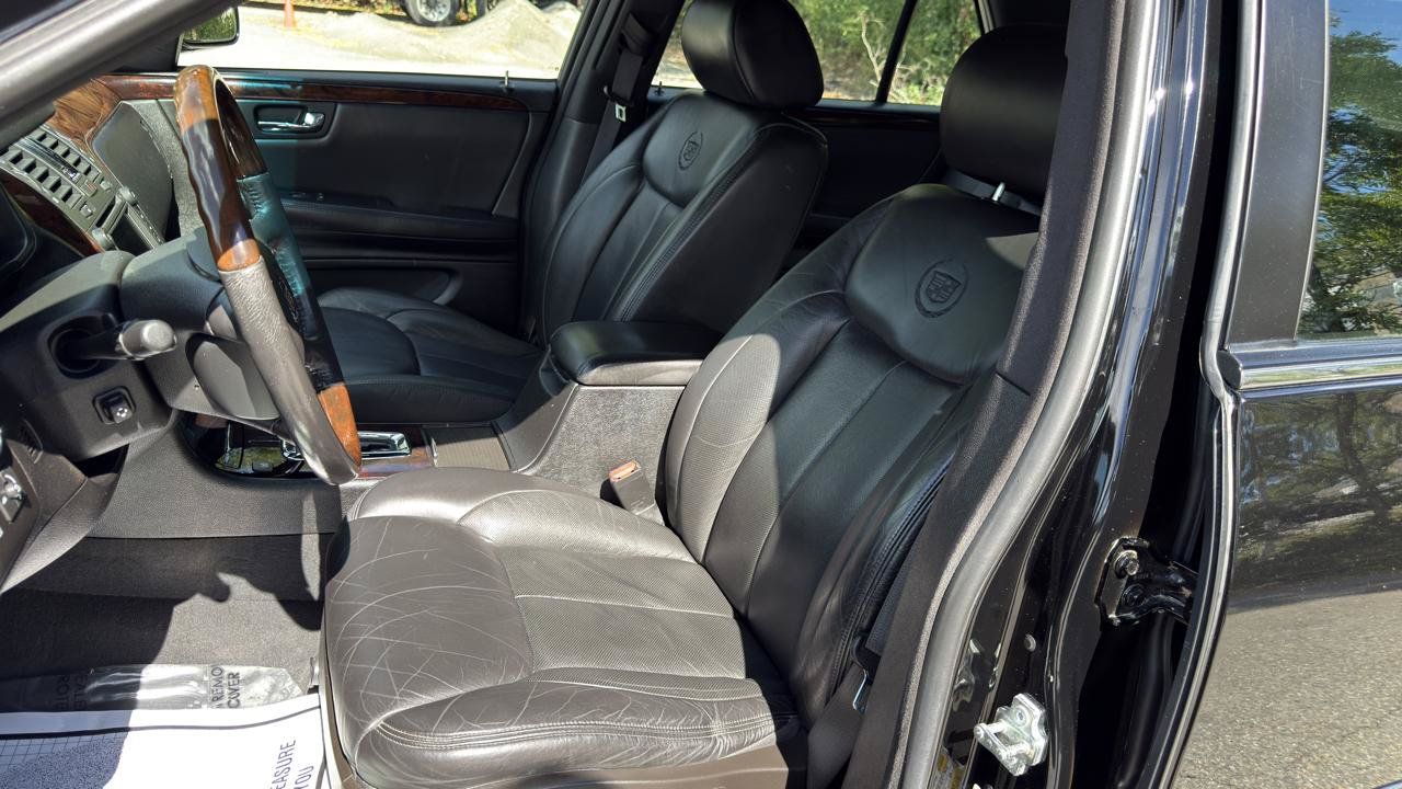 Used 2007 Cadillac DTS Performance FWD image 28