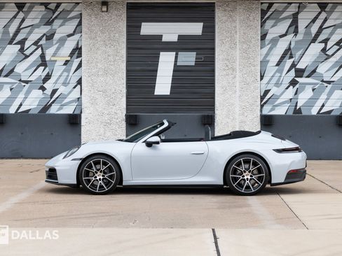 Used 2025 Porsche 911 Carrera image 7