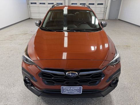 Used 2024 Subaru Crosstrek 2.5i Limited AWD/4WD image 3