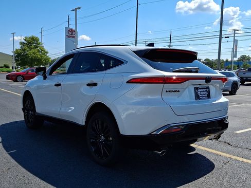 Used 2024 Toyota Venza Nightshade AWD/4WD image 6