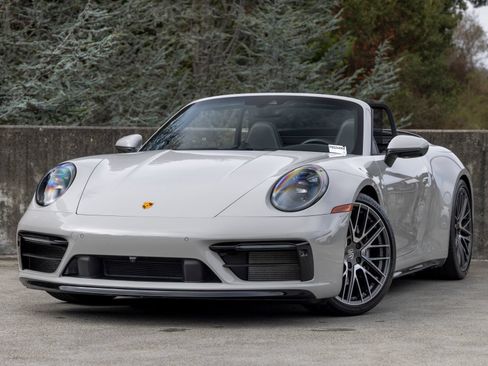 Certified 2022 Porsche 911 Carrera 4S AWD/4WD image 1