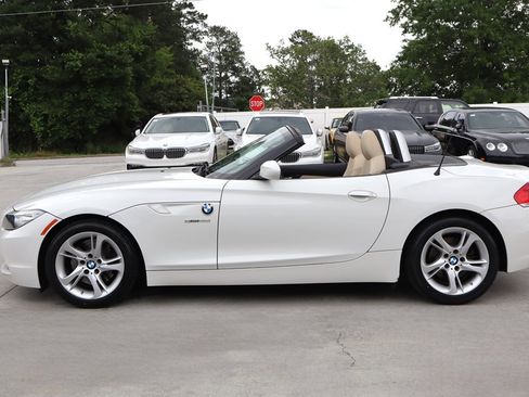 Used 2010 BMW Z4 sDrive35i RWD image 6