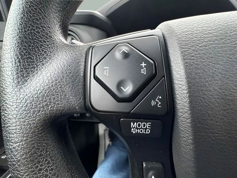 Used 2023 Toyota Tacoma SR image 18