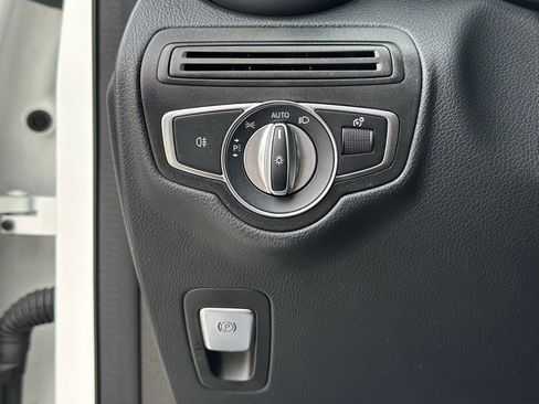 Used 2021 Mercedes-Benz GLC 43 AMG 4MATIC image 41