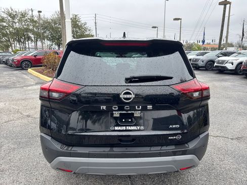 Certified 2023 Nissan Rogue S image 6