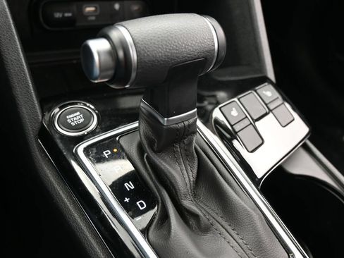 Used 2025 Kia Sportage EX FWD image 23