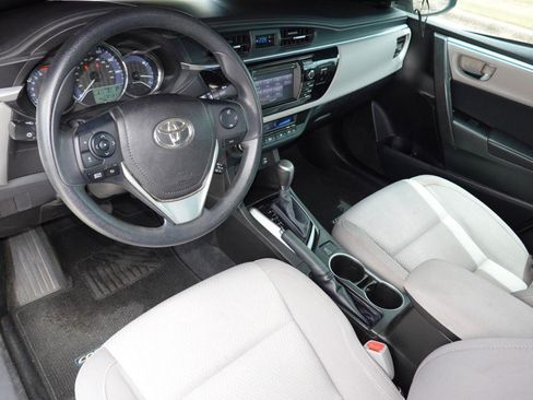 Used 2014 Toyota Corolla LE FWD image 17