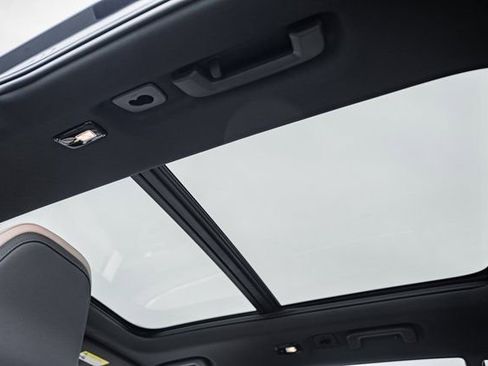 New 2026 Volvo XC90 B6 Plus w/ Protection Package Premier image 35