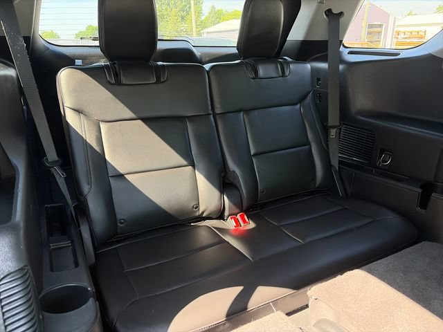 Used 2022 Ford Explorer XLT w/ Equipment Group 202A AWD/4WD image 43