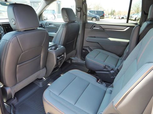 New 2026 GMC Acadia AT4 w/ Luxury Package AWD/4WD image 34