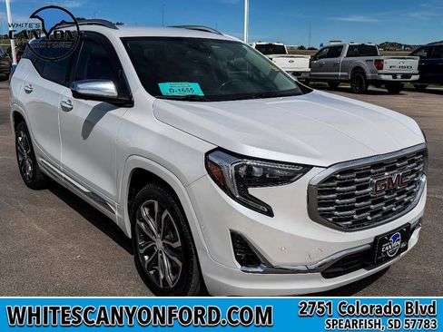 Used 2020 GMC Terrain Denali w/ Denali Premium Package AWD/4WD image 12