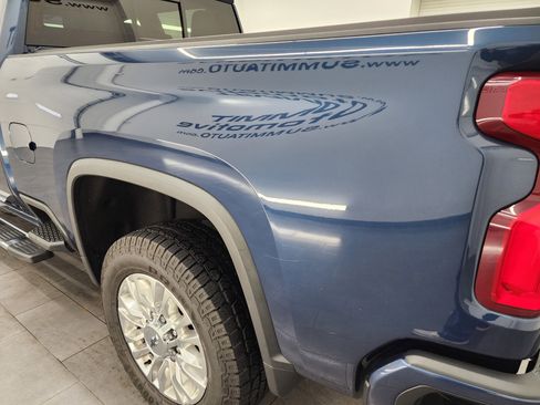 Used 2021 Chevrolet Silverado 2500 High Country w/ Z71 Off-Road Package image 32