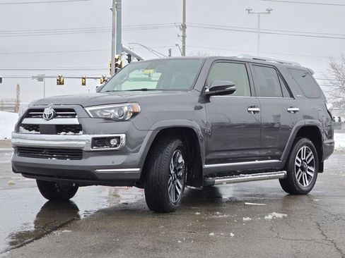 Used 2022 Toyota 4Runner Limited image 26