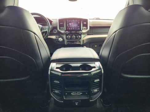 Used 2020 RAM 1500 Laramie AWD/4WD image 13