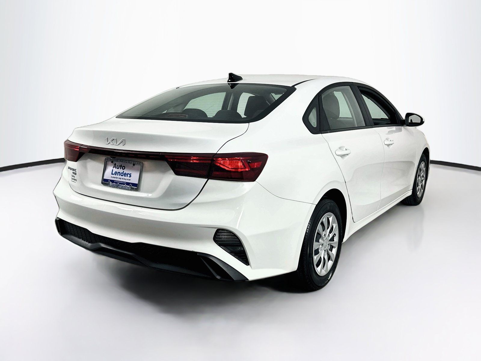 Used 2024 Kia Forte LX FWD image 5