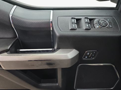 Used 2019 Ford F150 Lariat w/ Equipment Group 502A Luxury RWD image 24