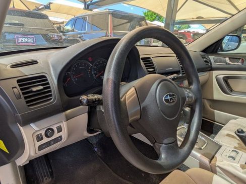 Used 2009 Subaru Outback 2.5i Special Edition AWD/4WD image 8