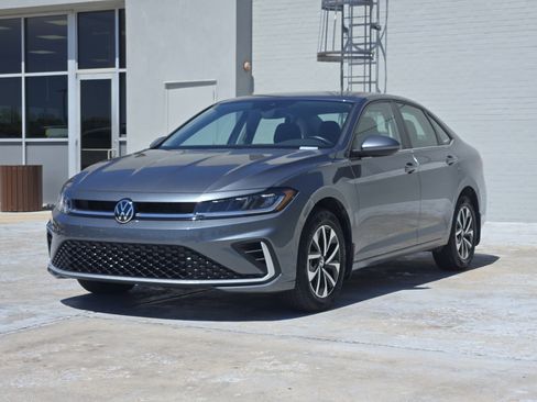 Used 2025 Volkswagen Jetta S FWD image 4