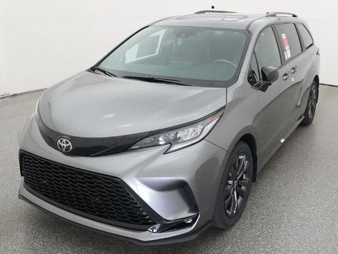 New 2026 Toyota Sienna XSE FWD image 16