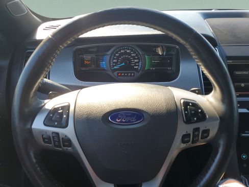 Used 2015 Ford Taurus SHO w/ Equipment Group 401A AWD/4WD image 19