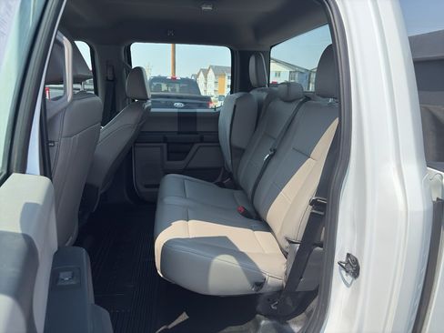 Used 2022 Ford F250 XL w/ Power Equipment Group AWD/4WD image 19