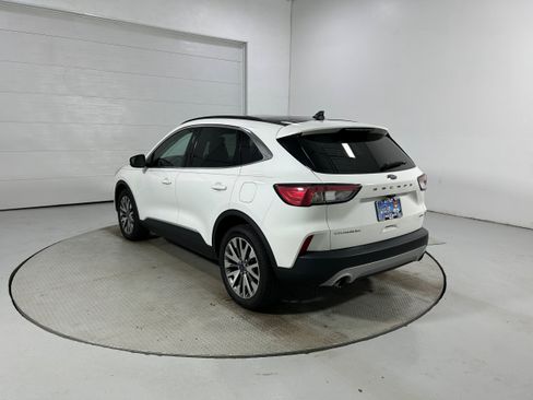 Used 2022 Ford Escape Titanium AWD/4WD image 22