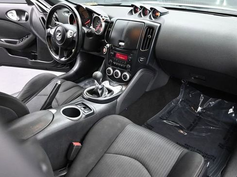 Used 2020 Nissan 370Z Touring w/ Aerodynamics Package image 10