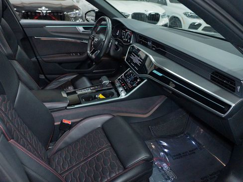 Used 2022 Audi RS 6 image 32