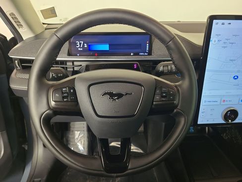 Used 2024 Ford Mustang Mach-E Premium image 12