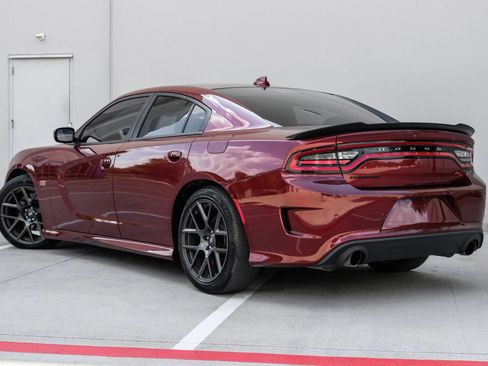 Used 2018 Dodge Charger R/T Scat Pack w/ Driver Confidence Group RWD image 9