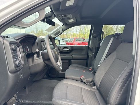 Used 2024 Chevrolet Silverado 1500 Custom AWD/4WD image 9